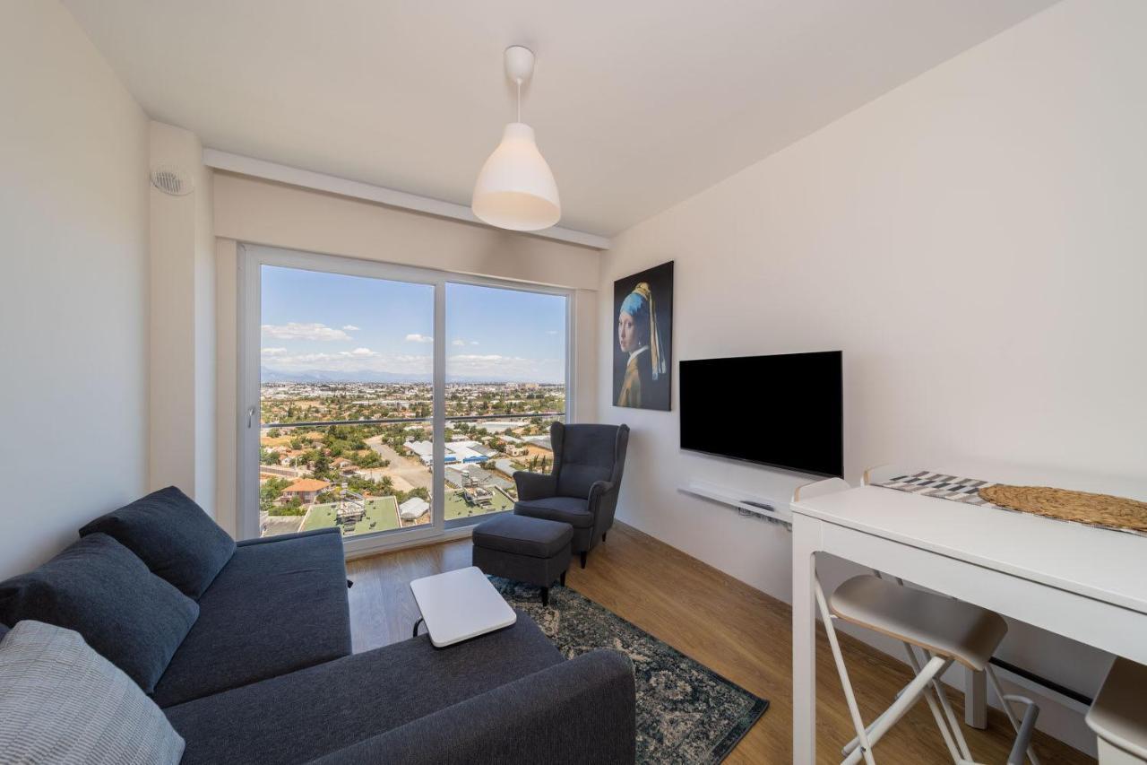 דירות אנטליה Pleasant Flat With Shared Pool In Kepez מראה חיצוני תמונה