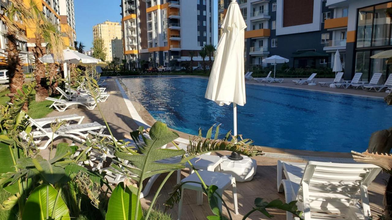 דירות אנטליה Pleasant Flat With Shared Pool In Kepez מראה חיצוני תמונה